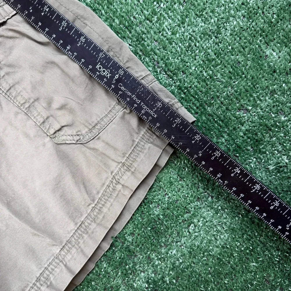 Unionbay Mens Cargo Shorts Khaki Tan Size 40 Cotton Spandex Stretch Utility